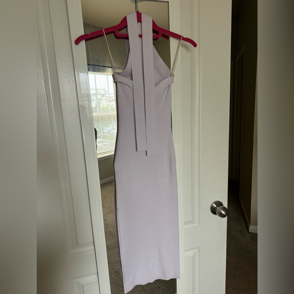 Aritzia haltered cross neckline - Picture 4 of 4